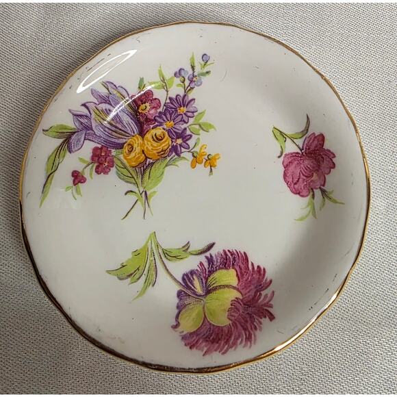 4 Vintage Royal Chelsea English Bone China Floral Butter Pats w/Gold Rim 3 1/2" - Picture 2 of 7